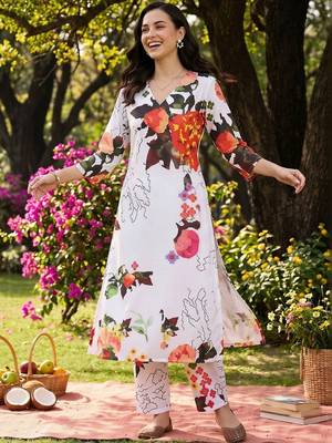 women floral printed regular kurta with trousers 5