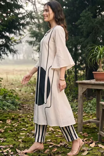 women printed regular cotton kurta with trousers