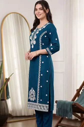 women ethnic motifs embroidered regular thread work kurta with trousers