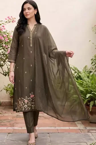 women ethnic motifs embroidered regular thread work cotton kurta with trousers & with dupatta