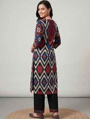 women printed regular cotton kurta with palazzos 3