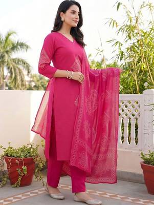 women ethnic motifs printed regular cotton kurta with trousers & with dupatta 4