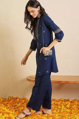 women ethnic motifs embroidered regular mirror work kurta with palazzos