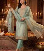 women ethnic motifs embroidered regular kurta with trousers & with dupatta