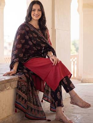 women ethnic motifs yoke design regular cotton kurta with palazzos & with dupatta 6