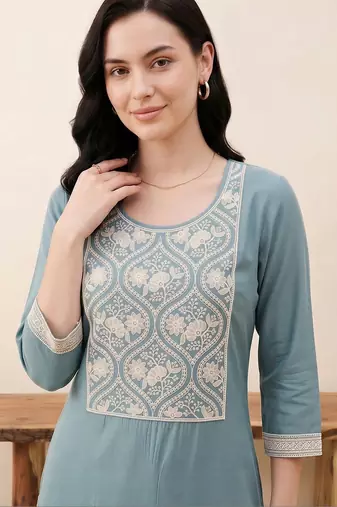 women ethnic motifs embroidered regular thread work kurta with trousers
