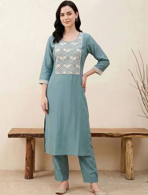 women ethnic motifs embroidered regular thread work kurta with trousers 6