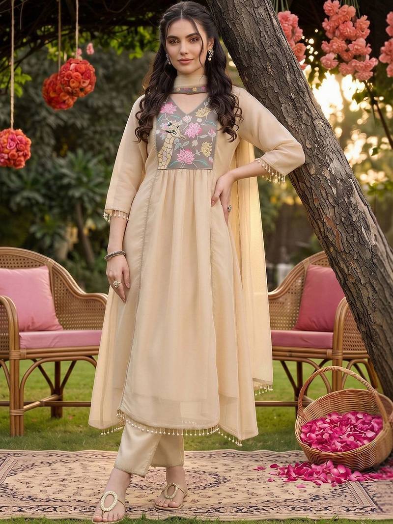 women floral embroidered empire thread work kurta with trousers & with dupatta