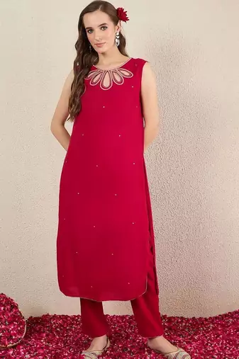 women embroidered regular thread work kurta with trousers