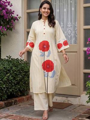 women floral printed regular cotton kurta with palazzos 1