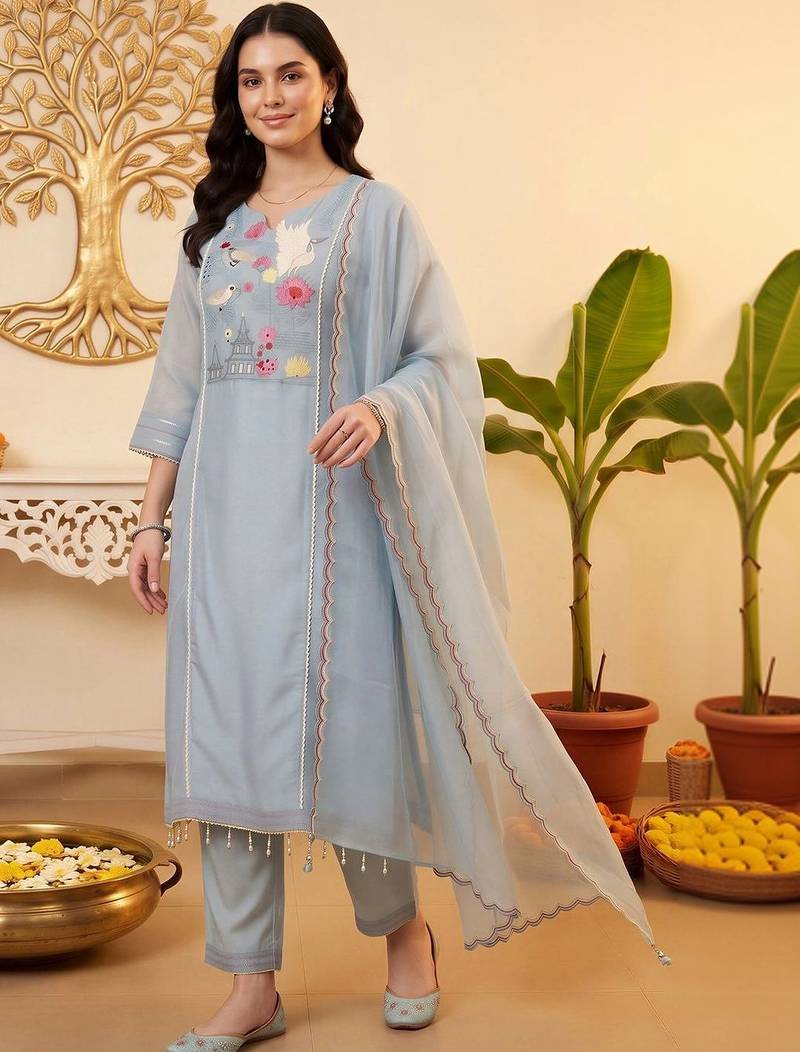 women ethnic motifs embroidered regular kurta with trousers & with dupatta