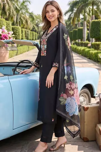 women floral embroidered regular thread work kurta with trousers & with dupatta