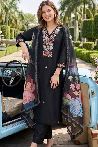 women floral embroidered regular thread work kurta with trousers & with dupatta