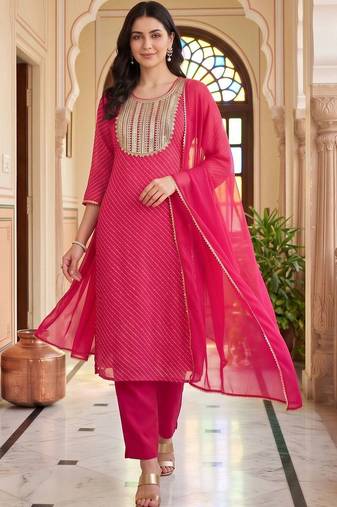 women regular kurta with trousers & with dupatta