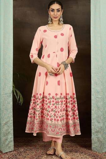 women floral printed regular cotton kurta with trousers & with dupatta