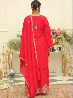 women ethnic motifs embroidered regular thread work kurta with palazzos & with dupatta 4