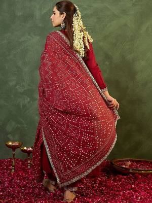women ethnic motifs embroidered regular kurta with trousers & with dupatta 7