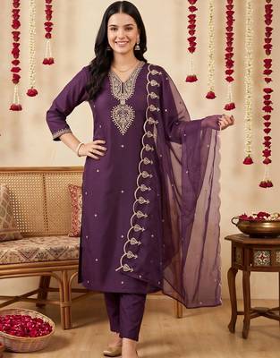 women ethnic motifs embroidered regular thread work kurta with trousers & with dupatta 6