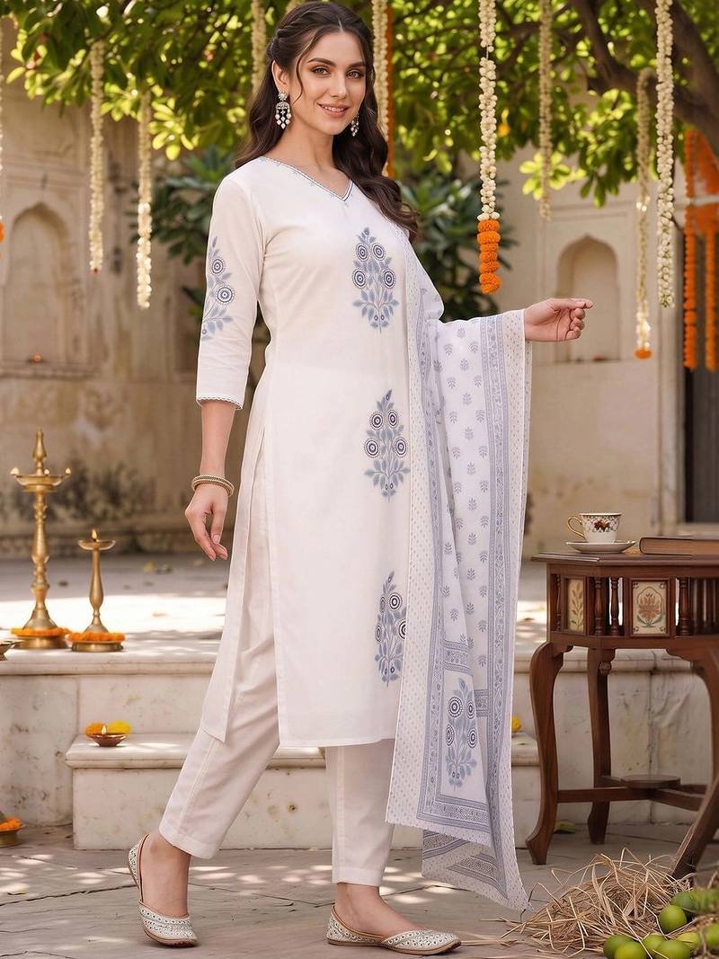 women ethnic motifs printed regular cotton kurta with trousers & with dupatta