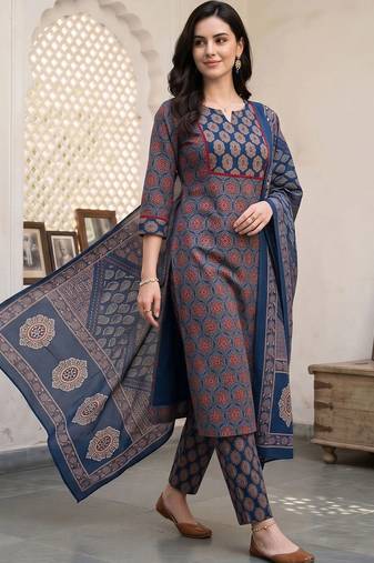 women ethnic motifs printed regular cotton kurta with trousers & with dupatta