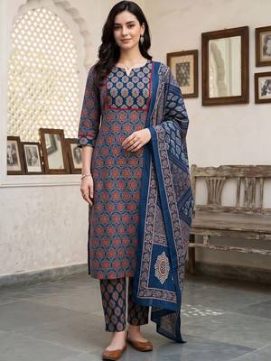 women ethnic motifs printed regular cotton kurta with trousers & with dupatta 6