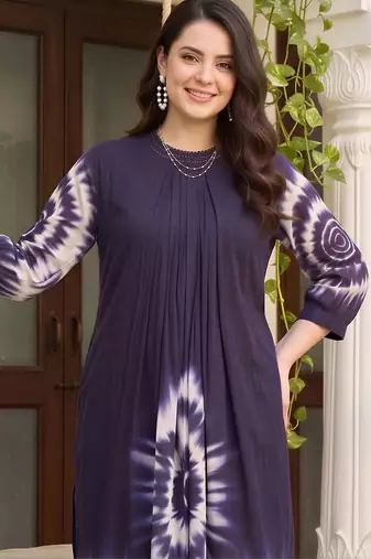 women dyed regular cotton kurta with trousers