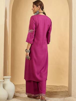 women ethnic motifs embroidered regular thread work kurta with palazzos 7