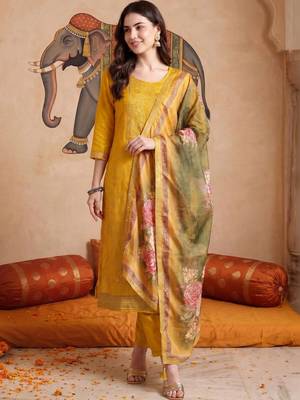women floral embroidered regular kurta with trousers & with dupatta 1