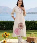 women floral printed regular kurta with trousers