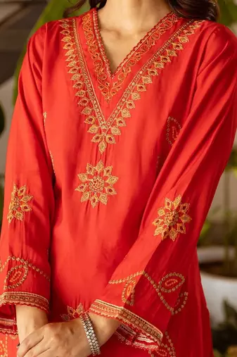 women ethnic motifs embroidered regular thread work kurta with palazzos & with dupatta