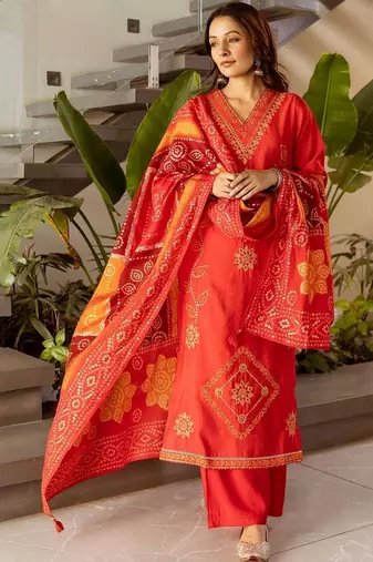 women ethnic motifs embroidered regular thread work kurta with palazzos & with dupatta