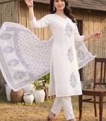 women ethnic motifs printed regular cotton kurta with trousers & with dupatta