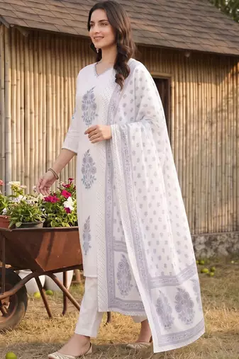 women ethnic motifs printed regular cotton kurta with trousers & with dupatta
