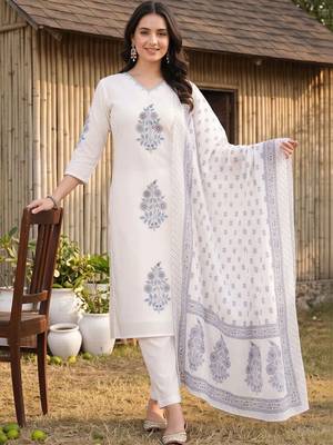 women ethnic motifs printed regular cotton kurta with trousers & with dupatta 6