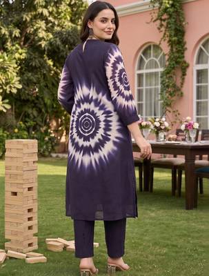 women dyed pleated cotton kurta with trousers 4