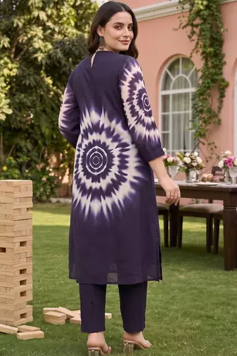 women dyed pleated cotton kurta with trousers