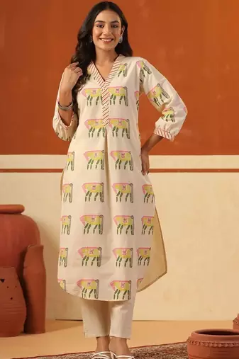 women ethnic motifs printed regular cotton kurta with trousers