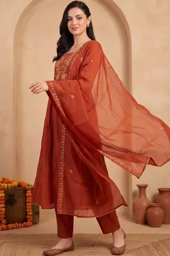 women ethnic motifs embroidered empire thread work kurta with trousers & with dupatta