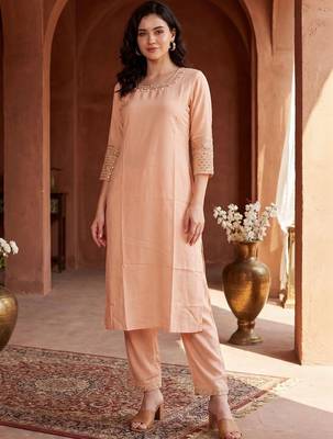 women ethnic motifs regular sequinned kurta with trousers 6