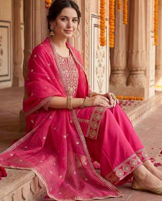 women ethnic motifs embroidered regular kurta with palazzos & with dupatta 5