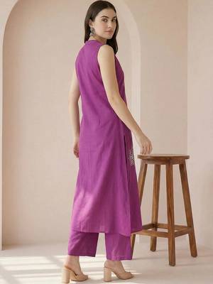 women ethnic motifs embroidered regular thread work cotton kurta with palazzos 3