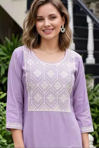 women embroidered regular thread work kurta with trousers