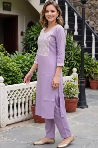 women embroidered regular thread work kurta with trousers