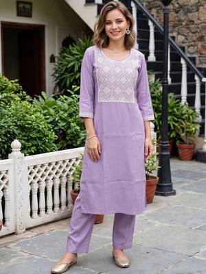 women embroidered regular thread work kurta with trousers 6