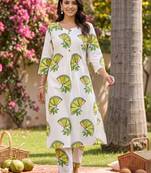 women printed regular cotton kurta with trousers