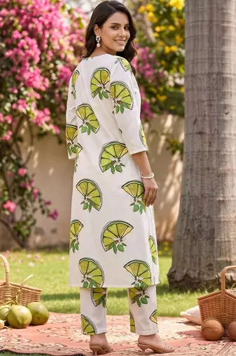 women printed regular cotton kurta with trousers