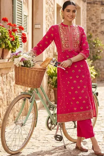 women ethnic motifs printed regular cotton kurta with trousers