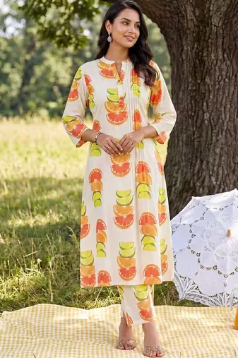 women printed regular cotton kurta with trousers