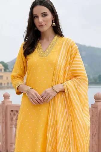 women ethnic motifs printed regular thread work kurta with trousers & with dupatta