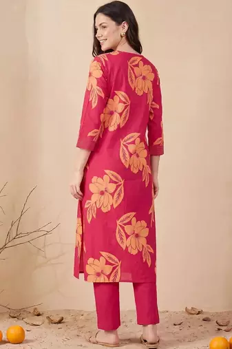 women floral printed regular cotton kurta with trousers